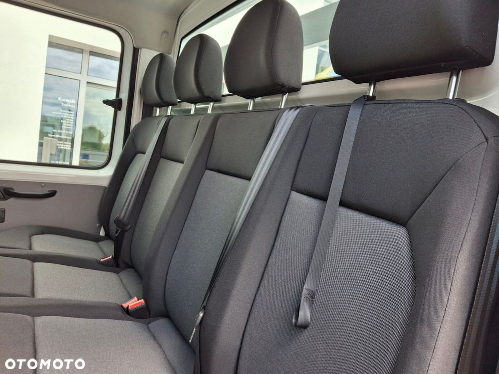Volkswagen Crafter Wywrotka 2.0 TDI Manual - 36