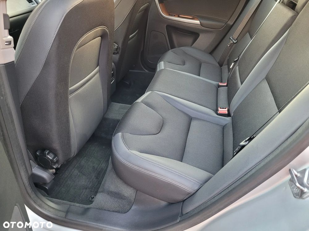 Volvo XC 60 D4 Drive-E Summum - 17