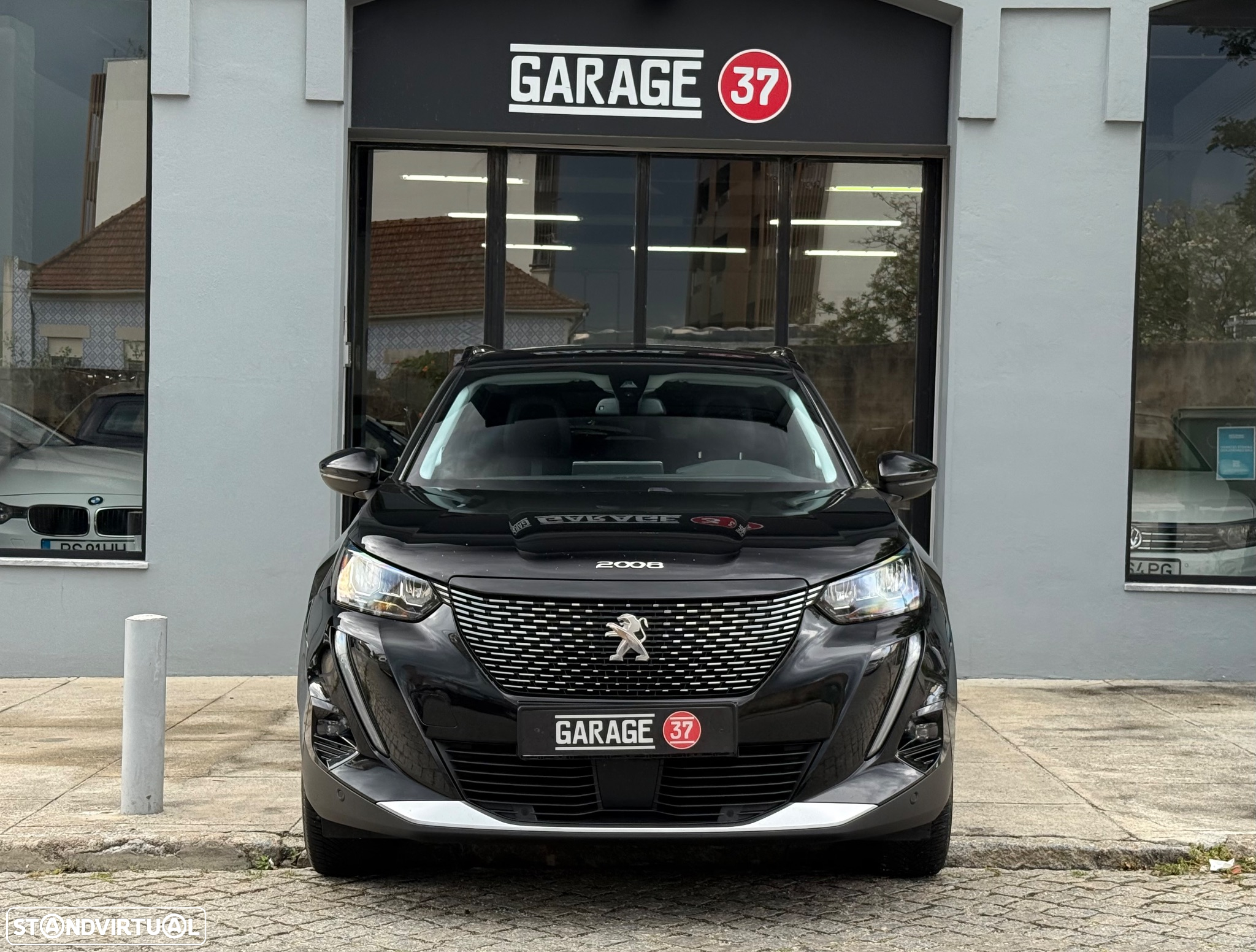 Peugeot 2008 1.2 PureTech Allure - 2