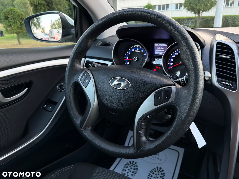 Hyundai i30 1.4 Fifa World Cup Edition - 6
