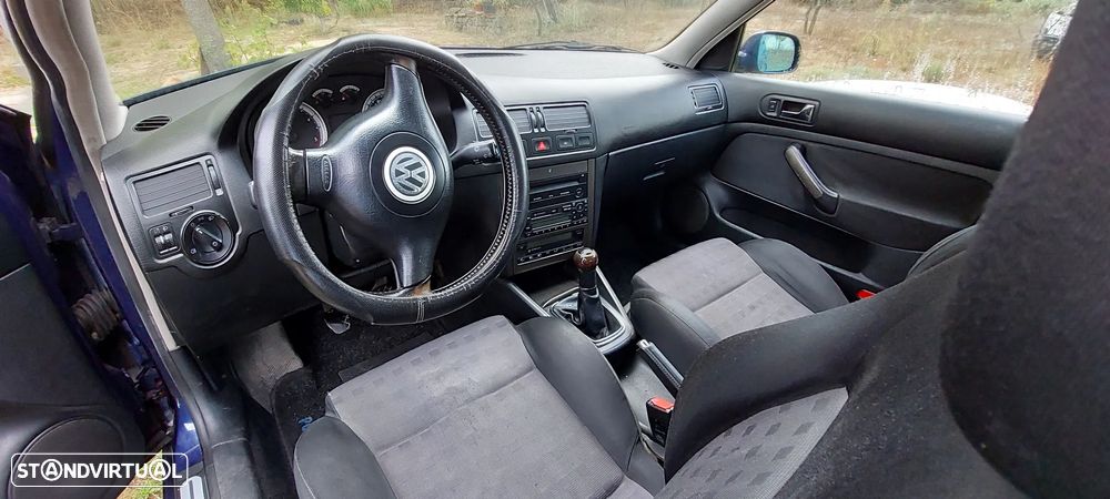 VW Bora 1.9 TDi Highline - 9