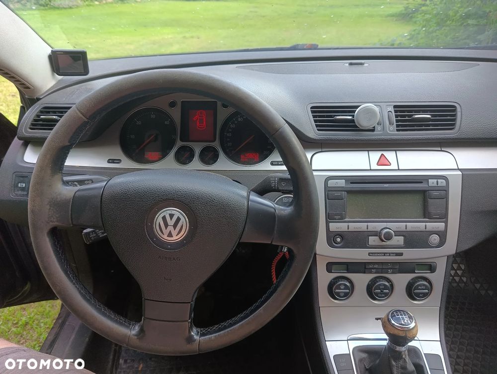 Volkswagen Passat 2.0 TDI DPF Comfortline - 5
