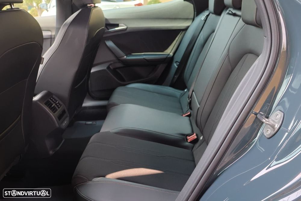 Cupra Formentor 1.5 e-Hybrid DSG - 24