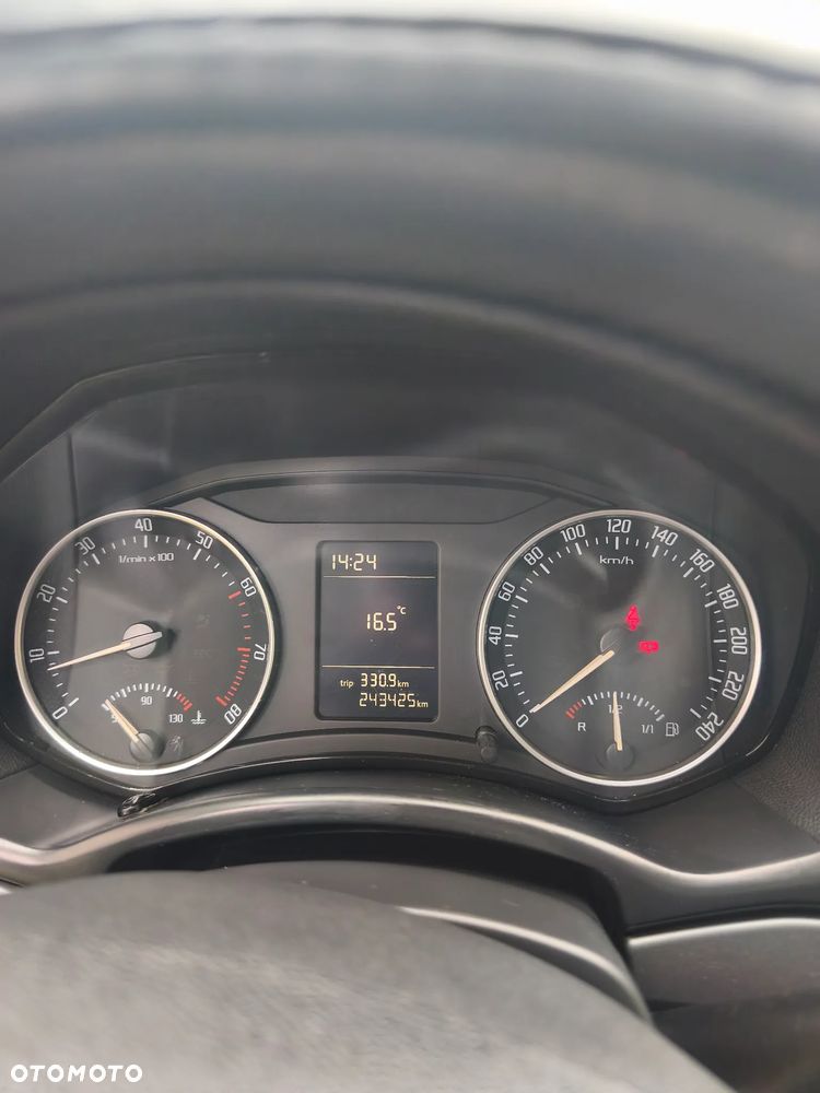 Skoda Octavia - 16