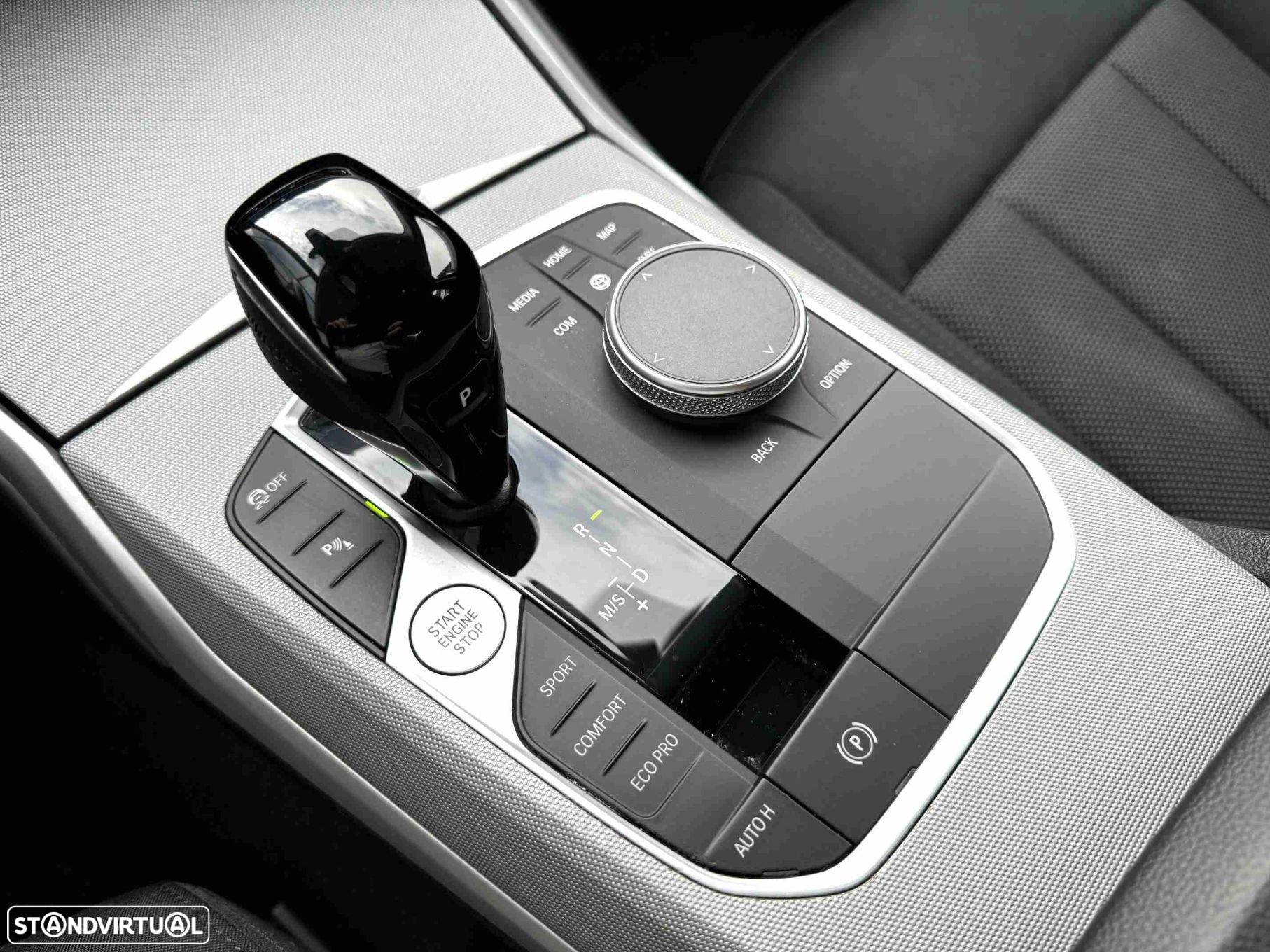 BMW 318 d Touring Auto - 14