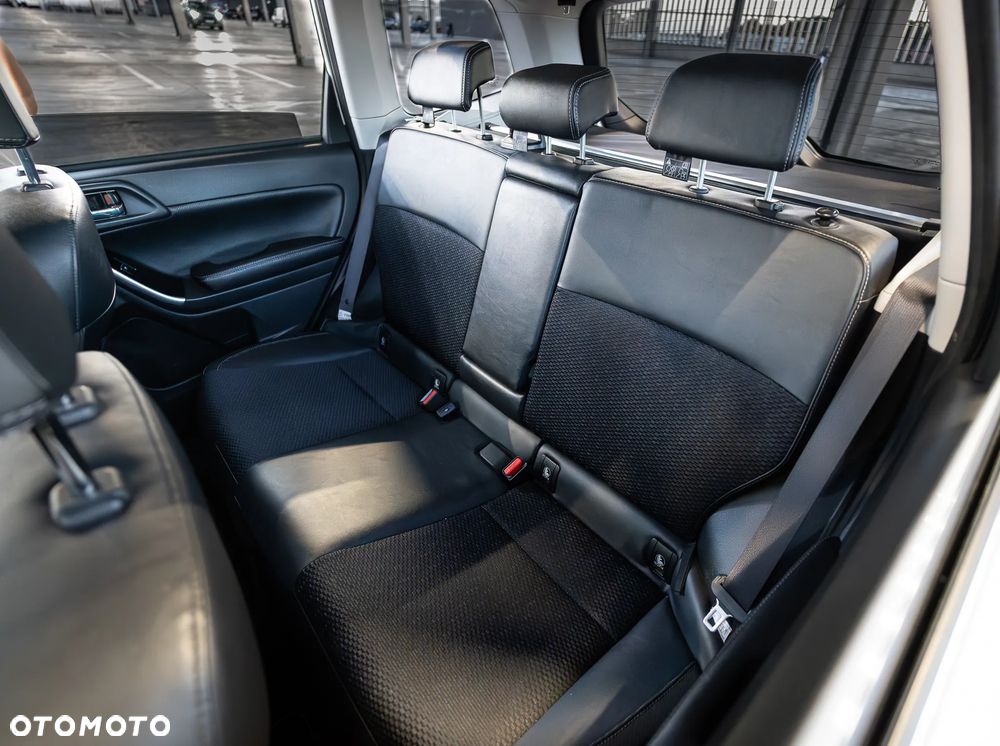 Subaru Forester 2.0 XT Comfort Lineartronic - 16