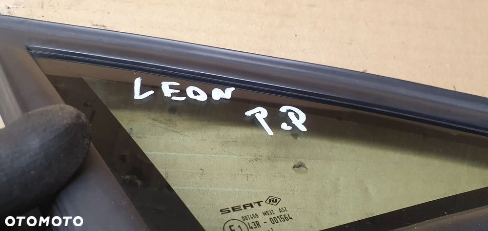 Szyba prawy przód przednia prawa karoseryjna Seat Leon II AS2 11r - 5