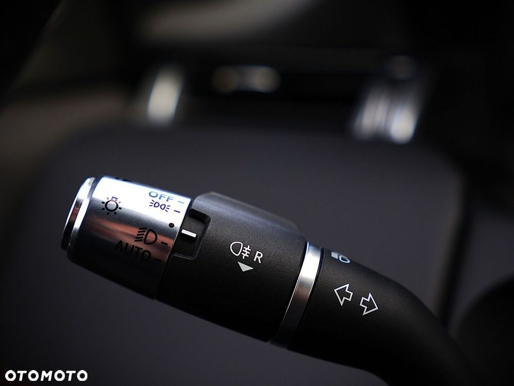 Land Rover Discovery Sport - 25