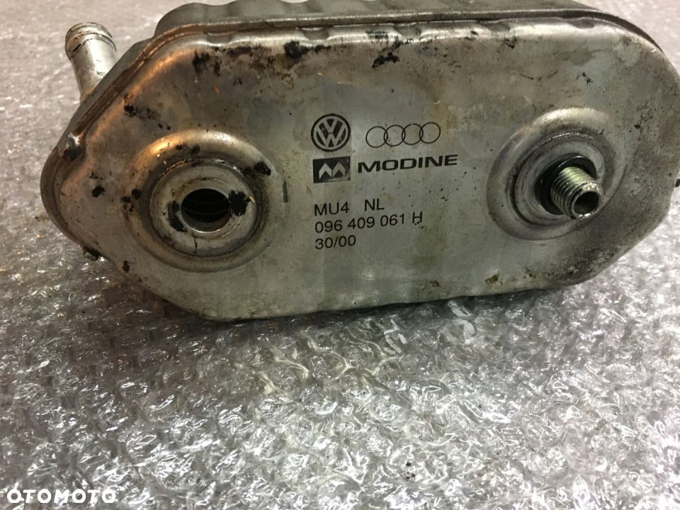 CHŁODNICZKA OLEJU VW NEW BEETLE I BORA 096409061H - 4