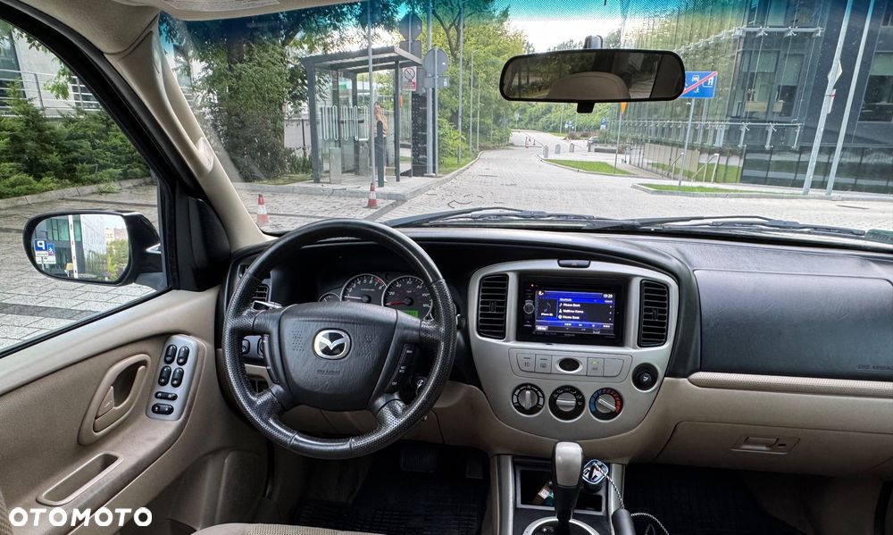 Mazda Tribute V6 4x4 Exclusive - 8