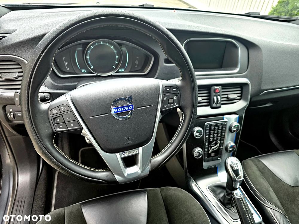 Volvo V40 D2 R-Design Kinetic - 15