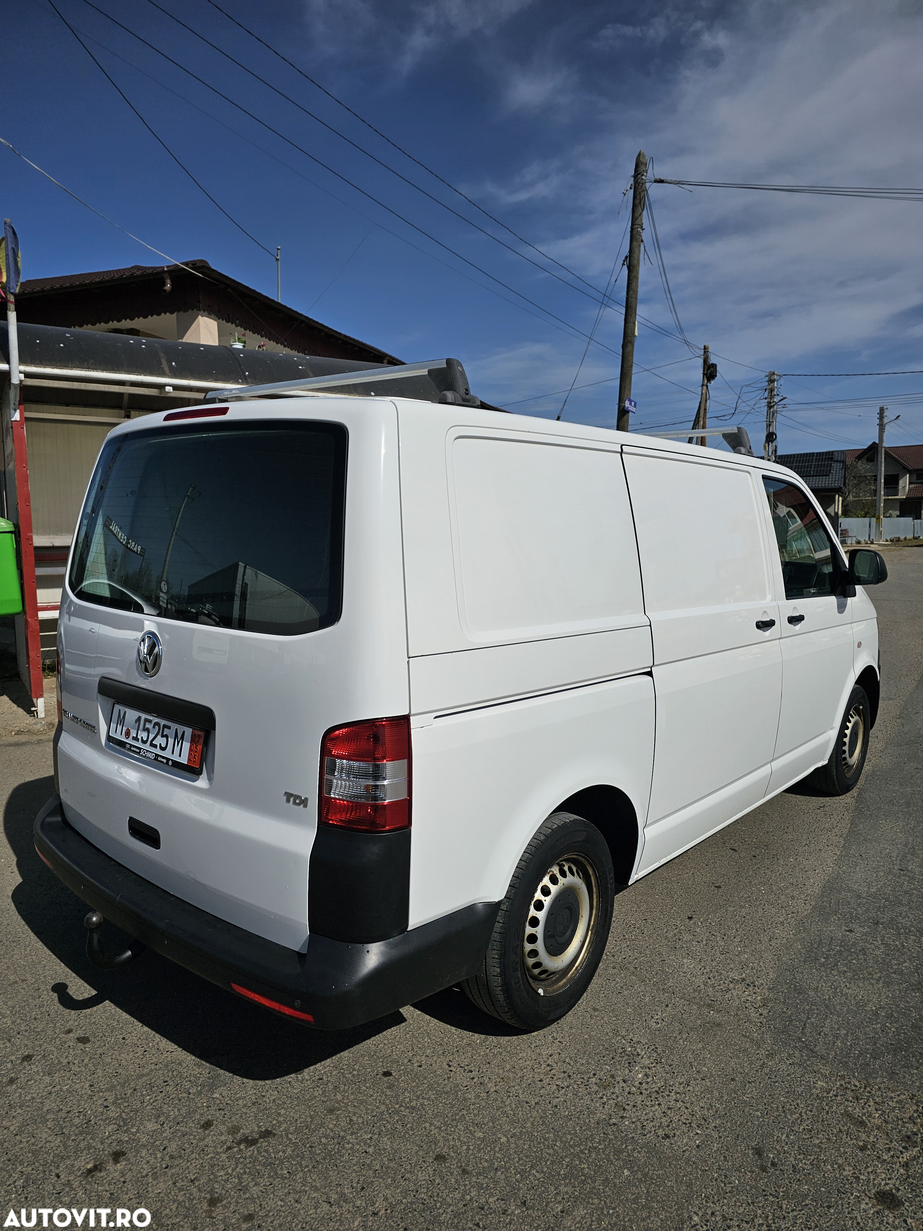 Volkswagen Transporter - 4