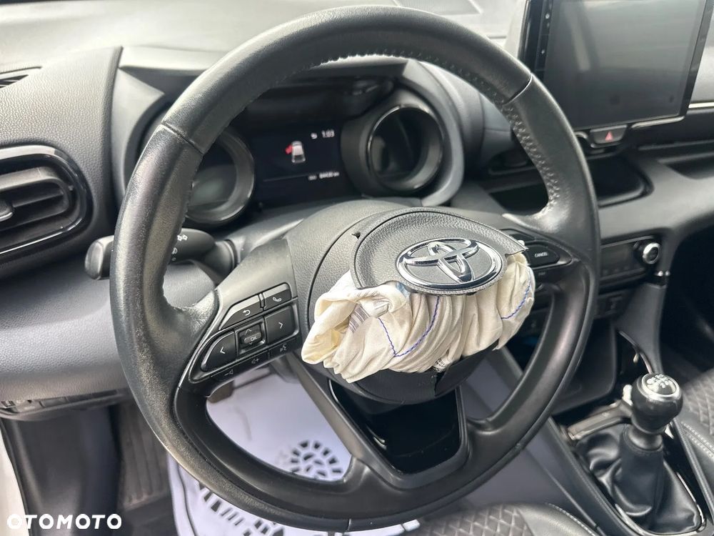 Toyota Yaris 1.5 Style - 22