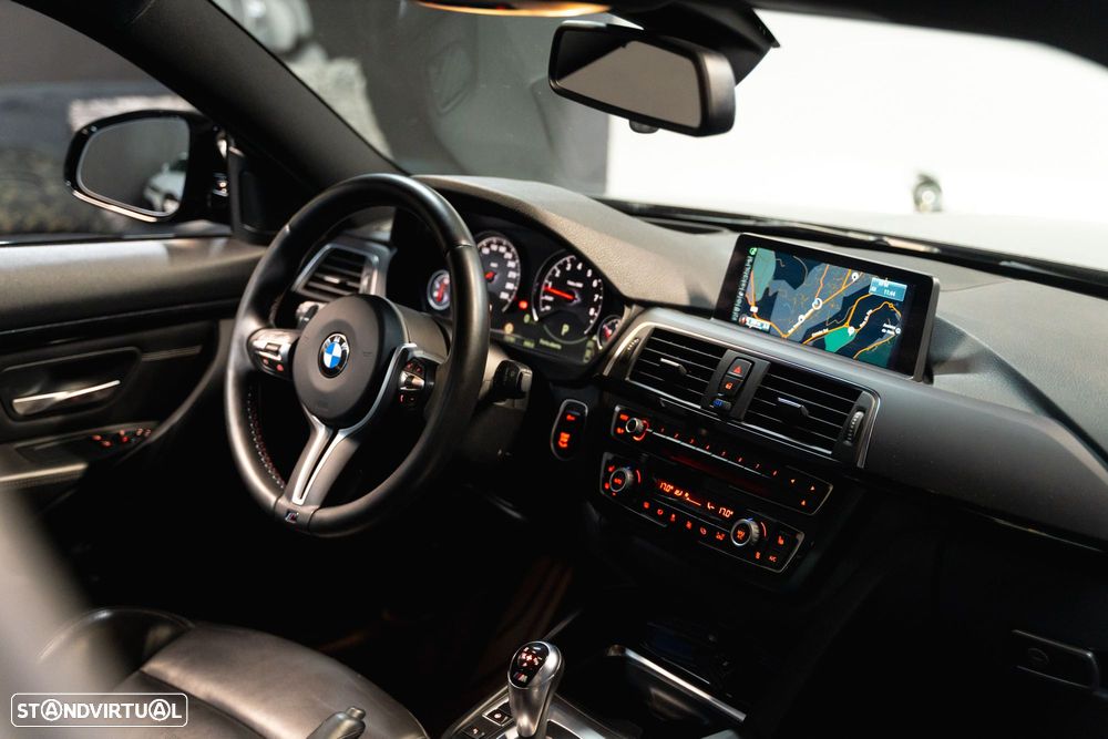 BMW M4 Auto - 13