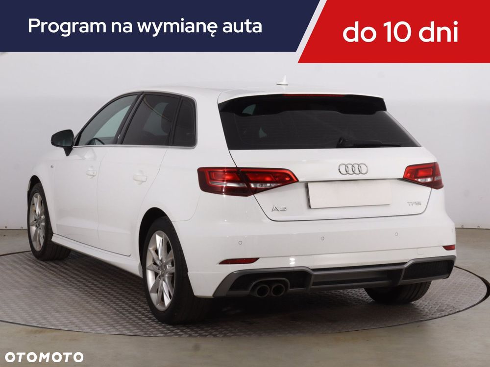 Audi A3 Sportback - 6