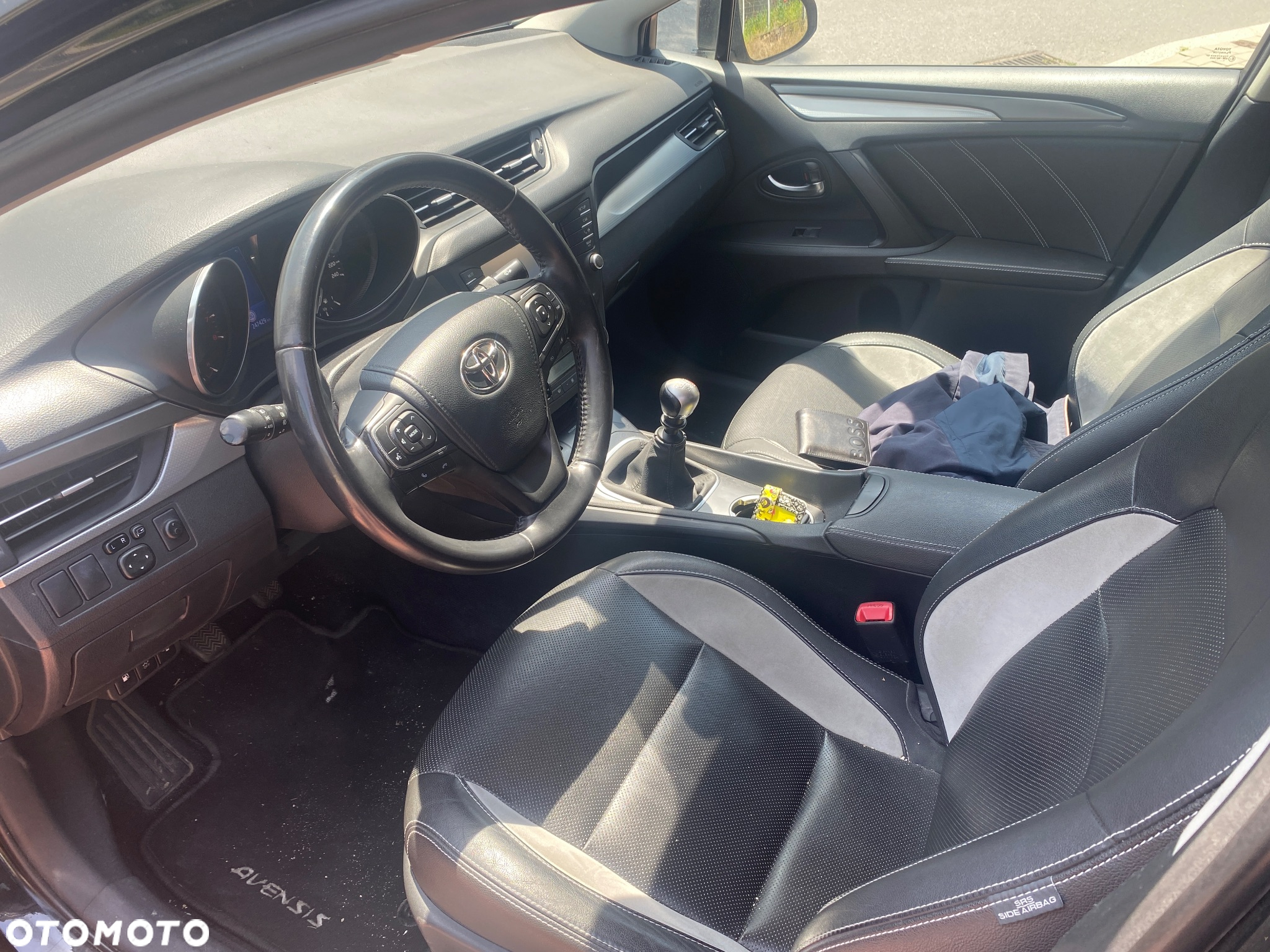Toyota Avensis 1.8 Premium - 7