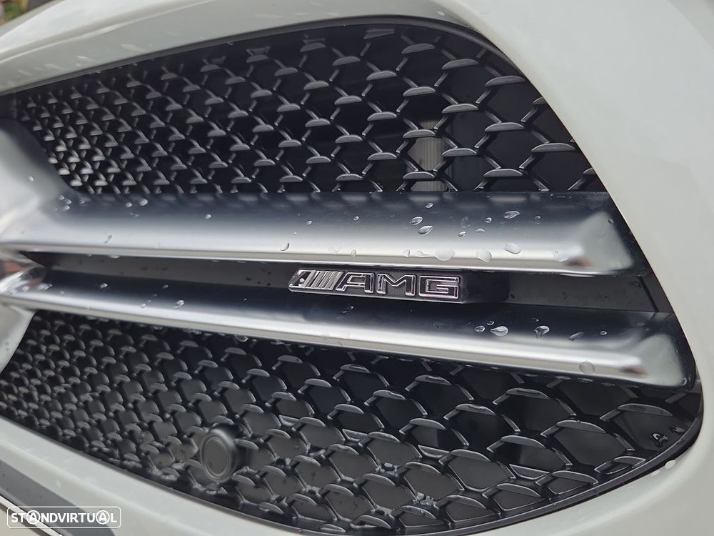 Mercedes-Benz A 35 AMG 4Matic - 11