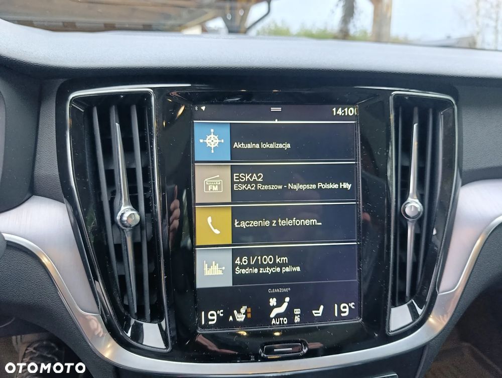 Volvo S60 T5 Momentum Pro - 10