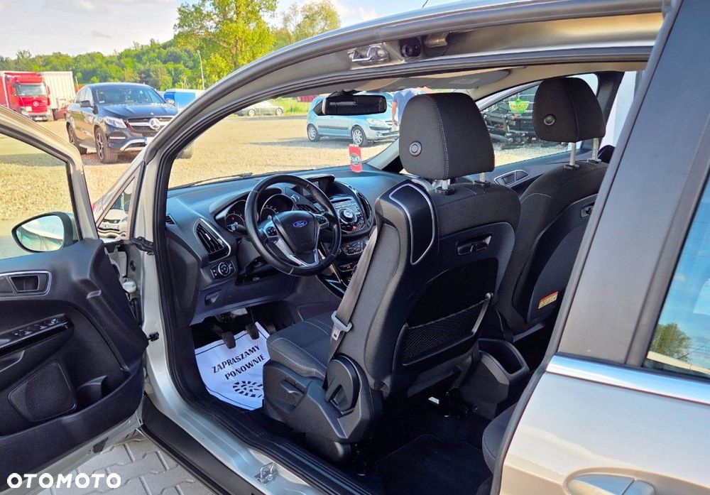 Ford B-MAX - 33