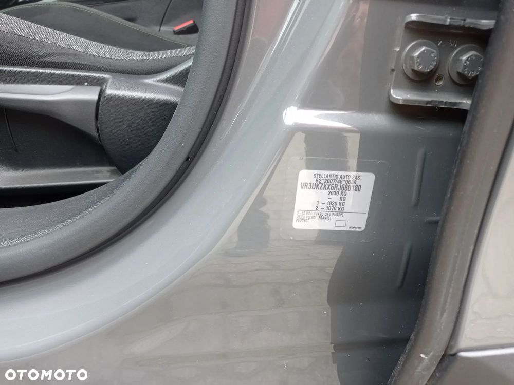 Peugeot 2008 - 13