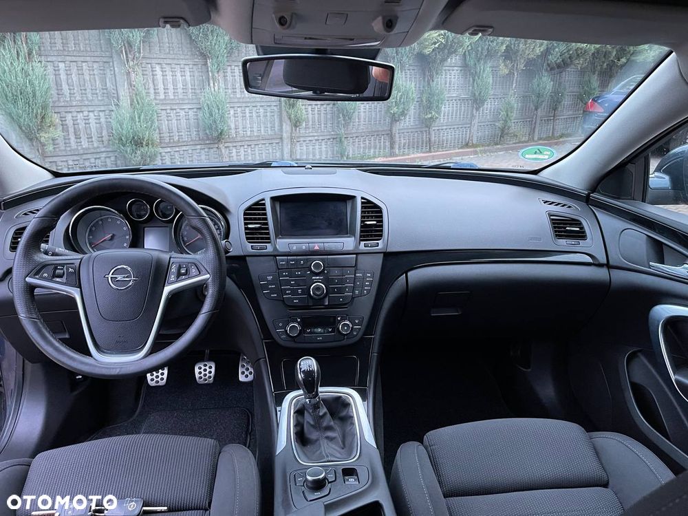 Opel Insignia 2.0 Turbo Cosmo - 11