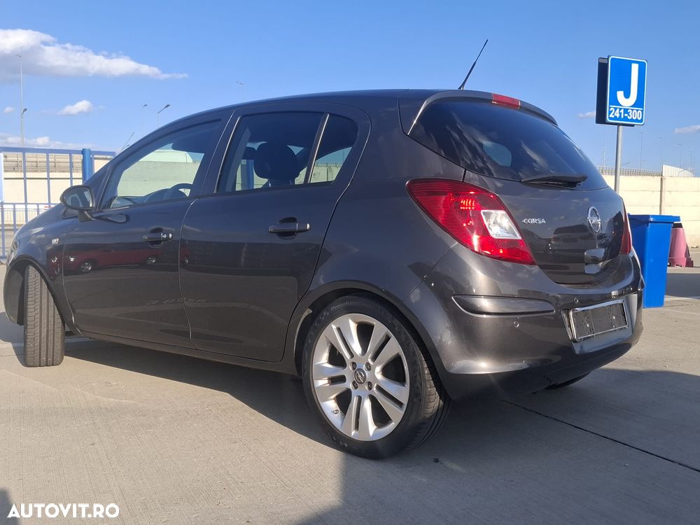 Opel Corsa 1.4 16V Innovation - 3