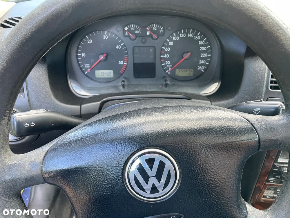 Volkswagen Bora Variant 1.9 TDI - 16