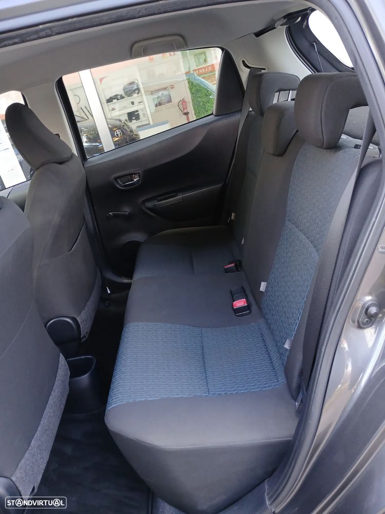 Toyota Yaris 1.0 VVT-i Comfort+Navi - 11