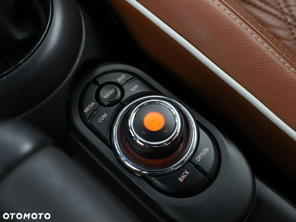 MINI John Cooper Works Standard - 30