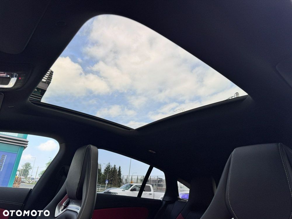 Mercedes-Benz CLA AMG 45 S 4-Matic+ 8G-DCT - 35