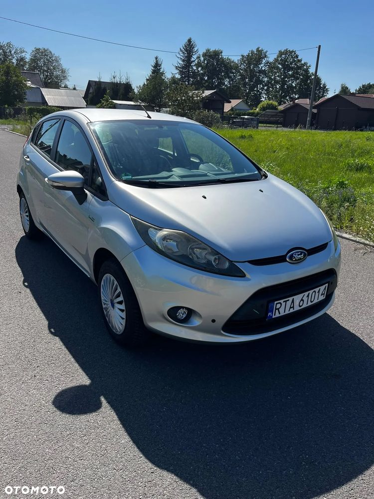 Ford Fiesta - 8
