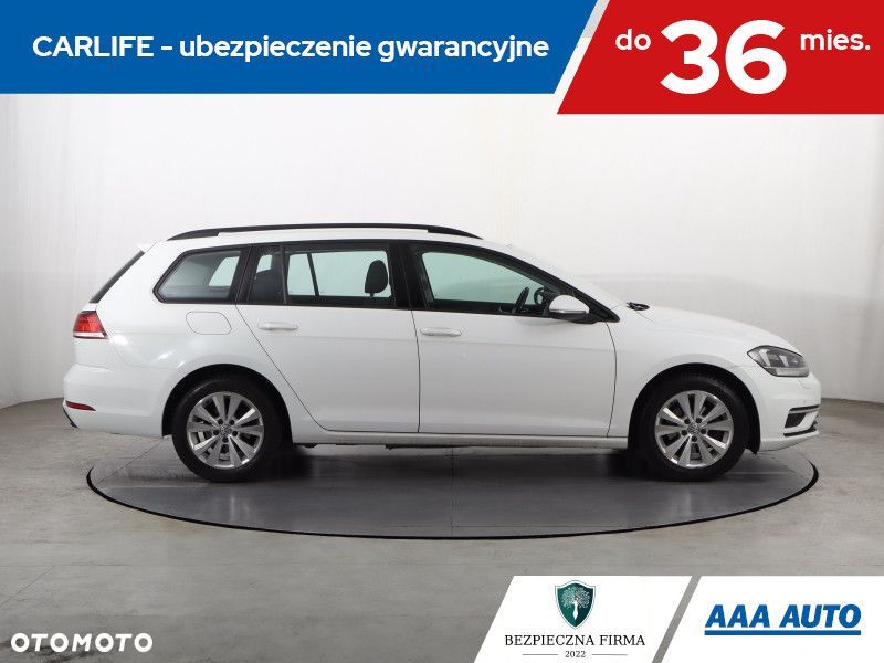 Volkswagen Golf Variant - 8