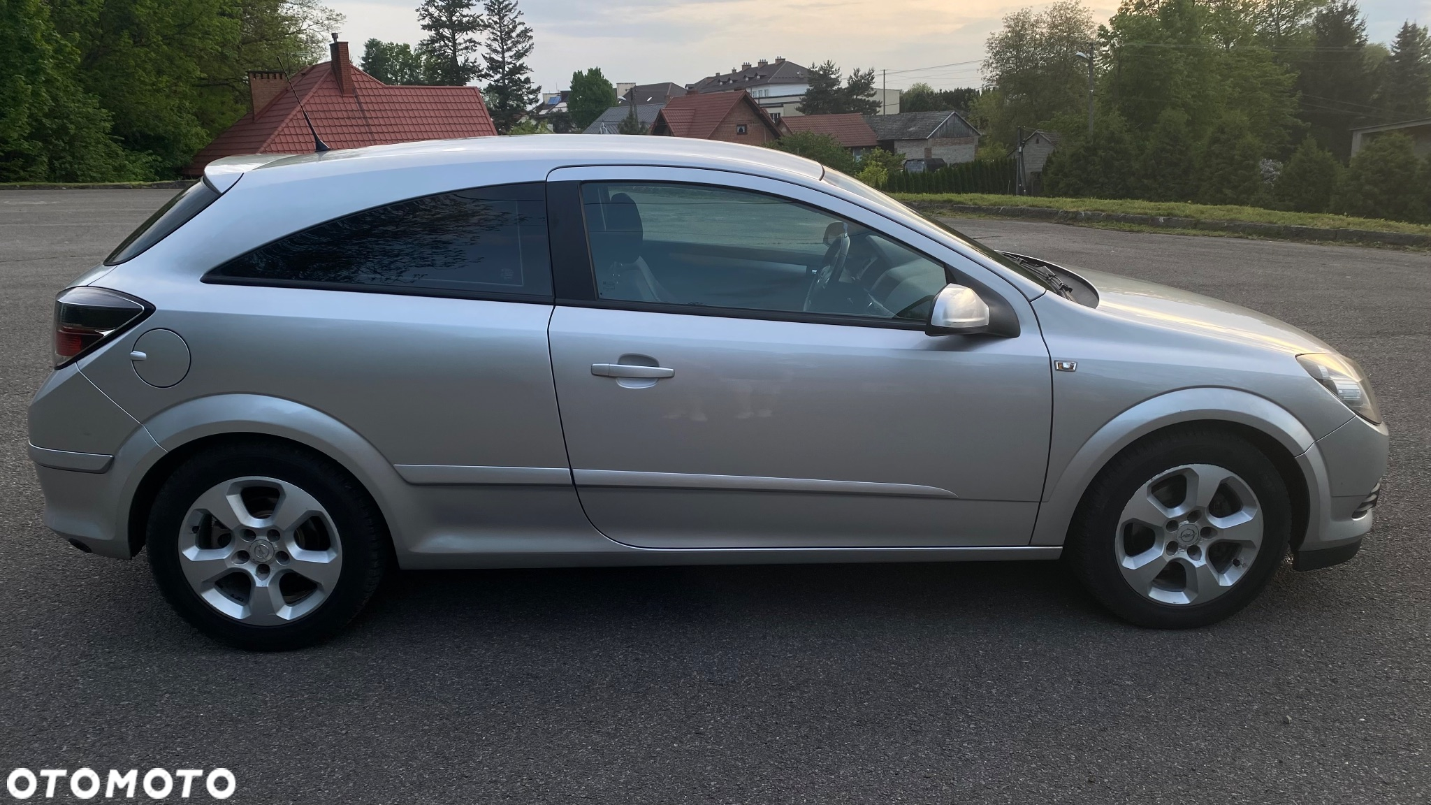 Opel Astra III GTC 1.6 Sport - 21