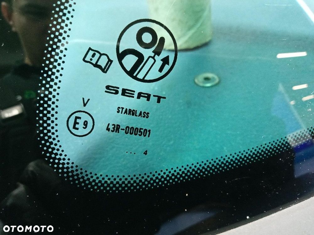 SEAT ALTEA SZYBA KAROSERYJNA TYŁ LEWA 04R - 2