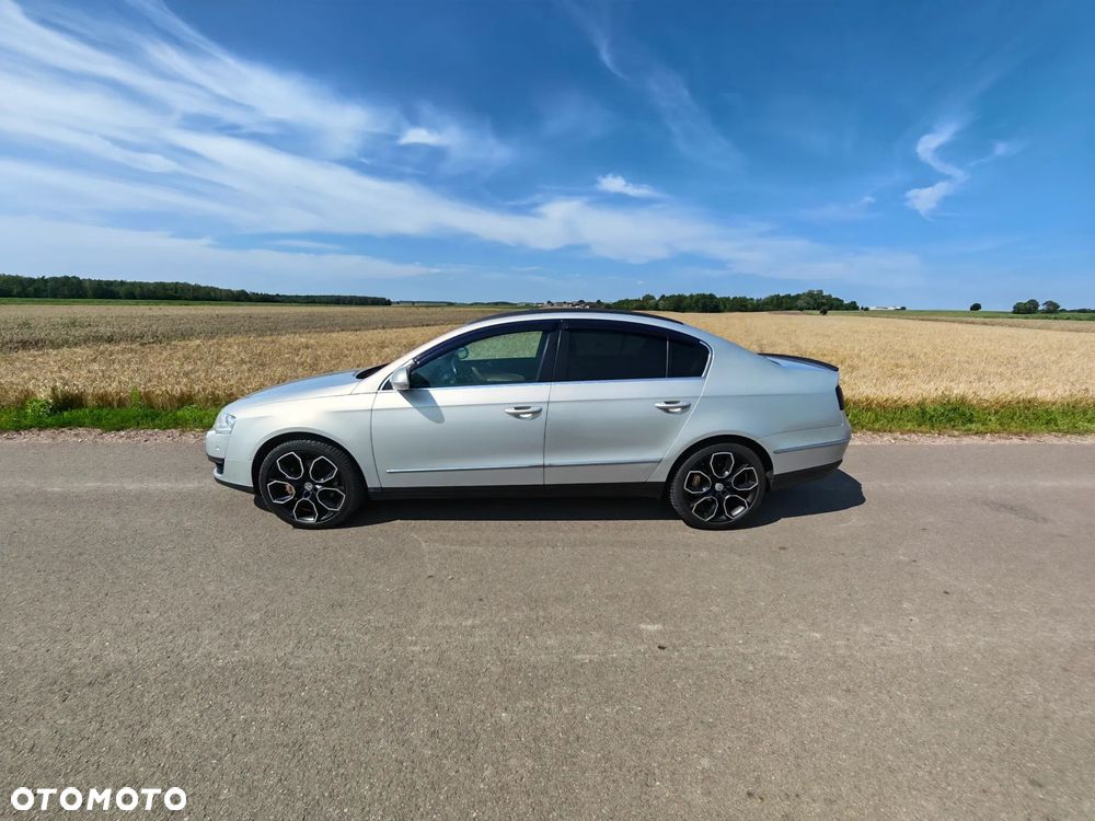 Volkswagen Passat 2.0 TDI DPF DSG Comfortline - 5