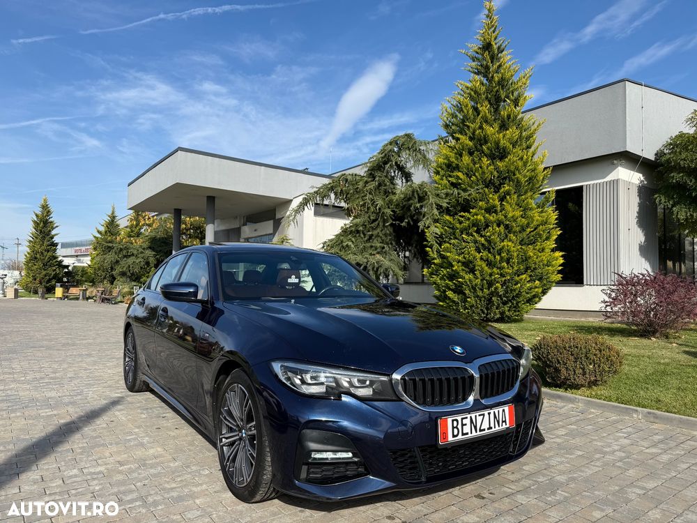 BMW Seria 3 330i AT - 4