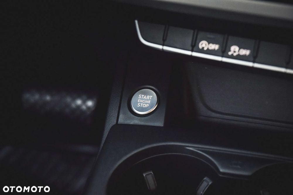 Audi A4 Avant 2.0 TDI S tronic - 36