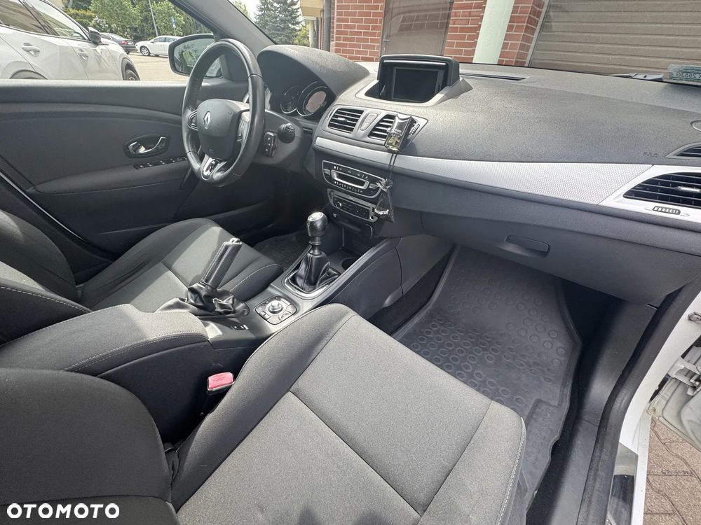 Renault Megane 1.5 dCi Bose - 11