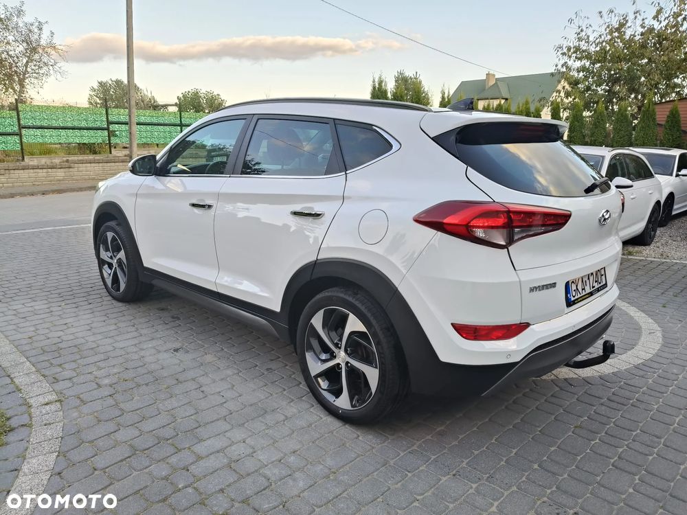 Hyundai Tucson 2.0 CRDi 4WD Premium - 5