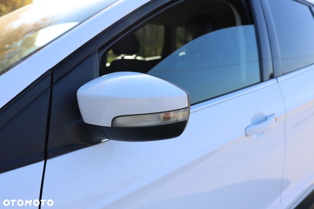 Ford Kuga - 23