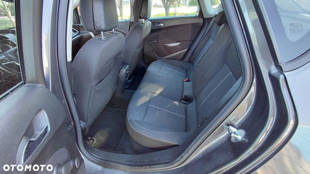 Opel Astra 1.4 T Cosmo - 8