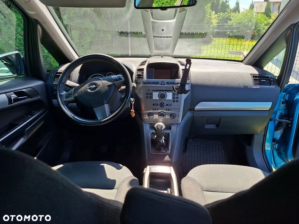Opel Zafira - 3