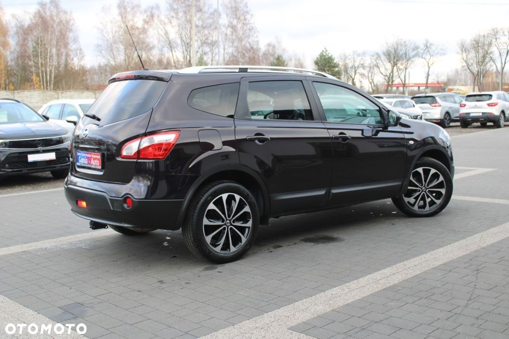Nissan Qashqai+2 - 10