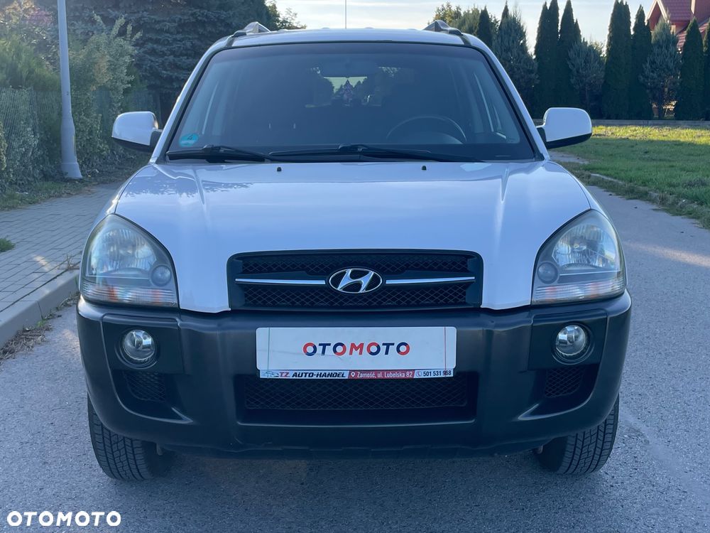 Hyundai Tucson 2.0 2WD GLS Style - 23