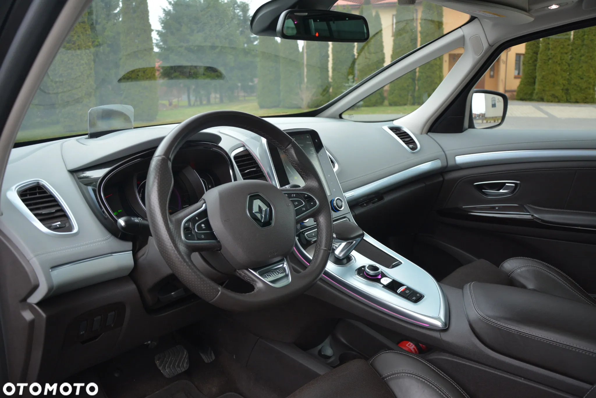 Renault Espace 1.6 dCi Energy Initiale Paris EDC 7os - 27