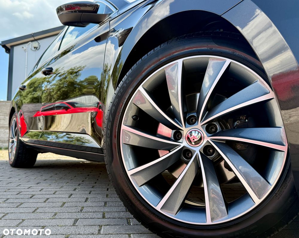 Skoda Superb Combi 2.0 TDI DSG L&K - 10