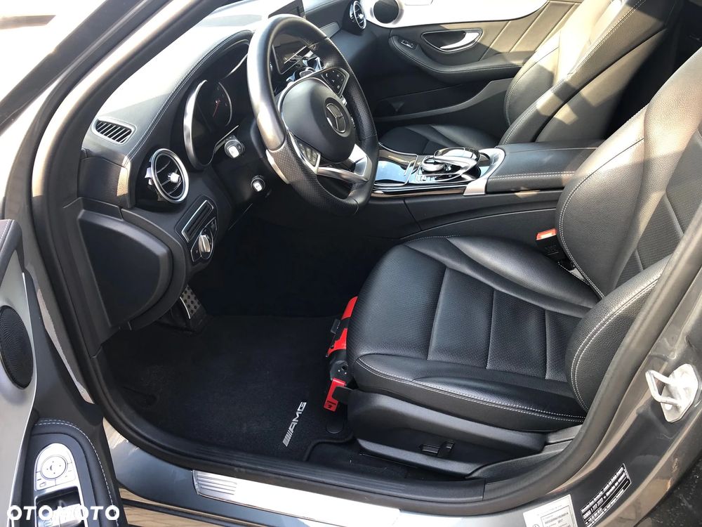 Mercedes-Benz Klasa C 200 4-Matic 9G-TRONIC - 12