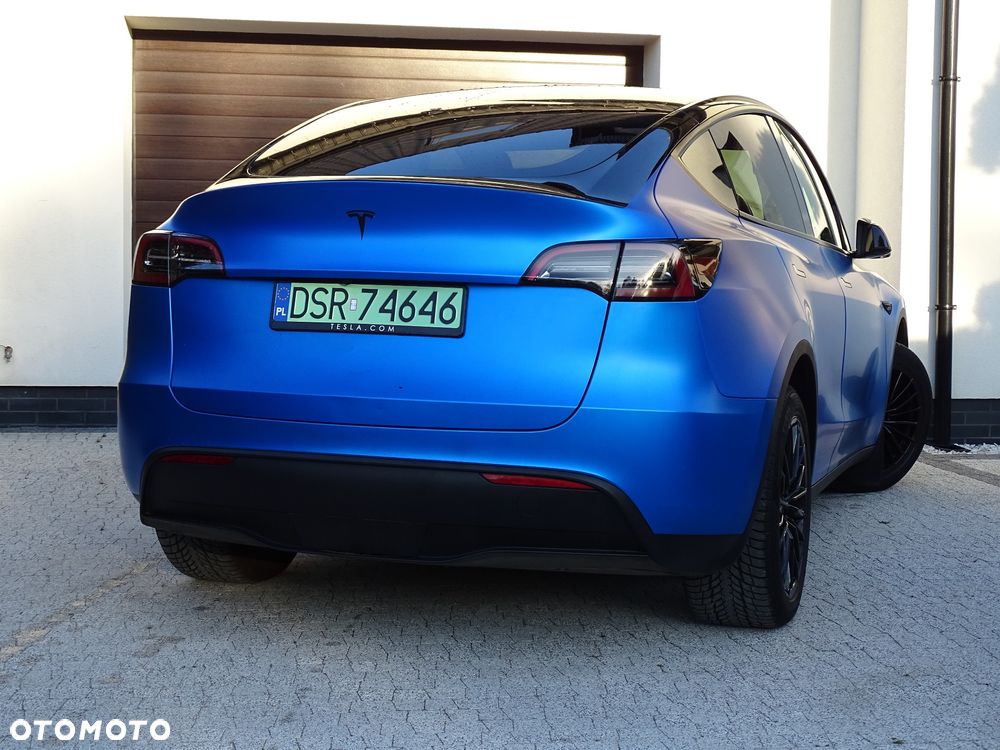 Tesla Model Y Long Range Dual Motor AWD - 9