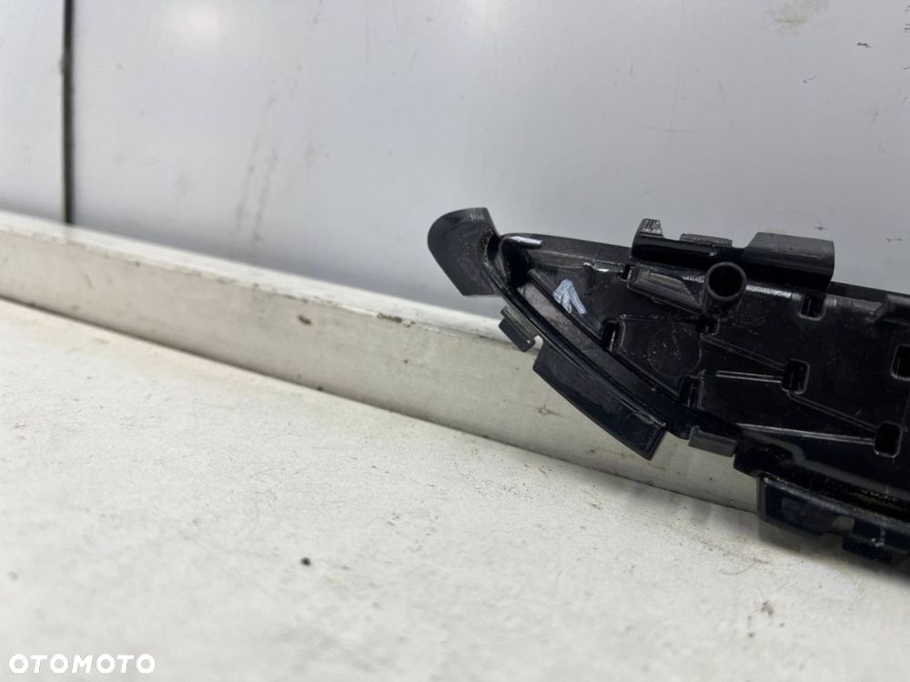 Listwa Jaguar F-Pace x761 LIFT 20r.- prawa nakładka błotnika prawy przód mk83-280b10-ac - 6