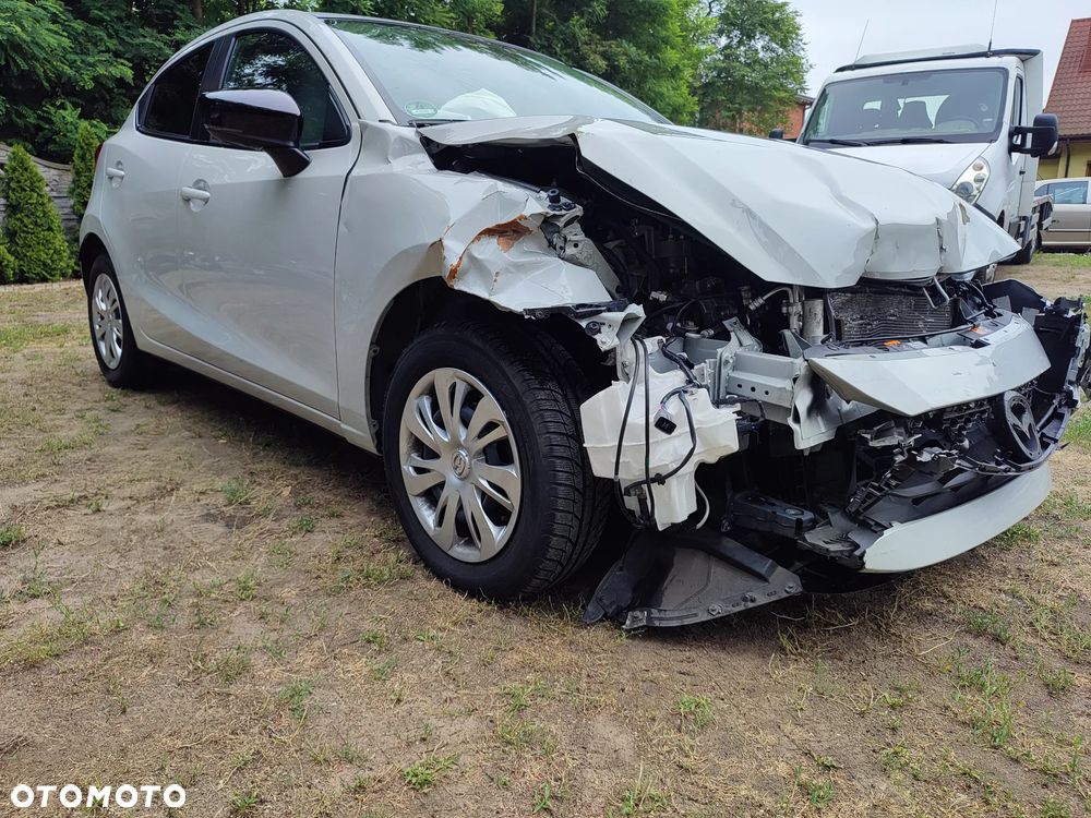 Mazda 2 SKYACTIV-G 90 Homura - 33